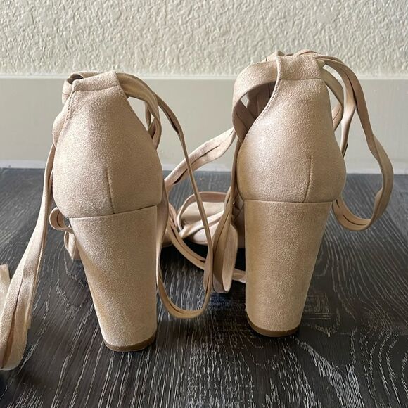 Vici | Tan Strappy Block Heel Size 9.5 - Picture 6 of 9